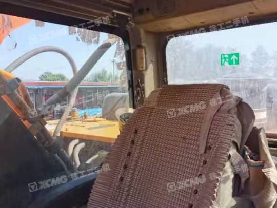 三一重工SY365履带式挖掘机