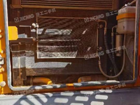 三一重工SY365履带式挖掘机