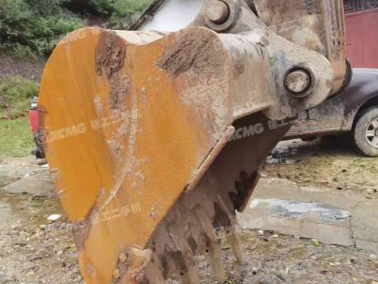 三一重工SY245履带式挖掘机