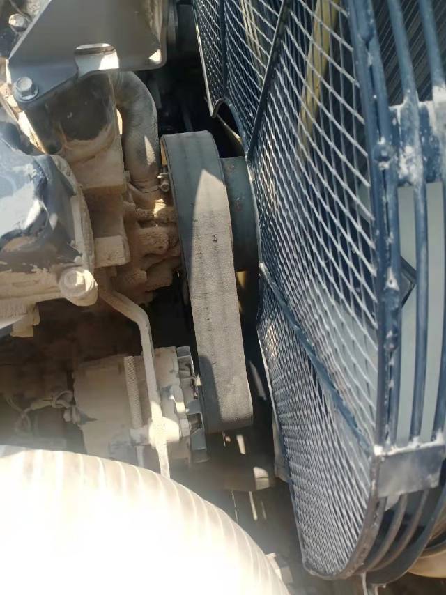 徐工XE370CA履帶式挖掘機