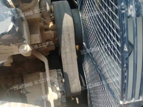 徐工XE370CA履带式挖掘机