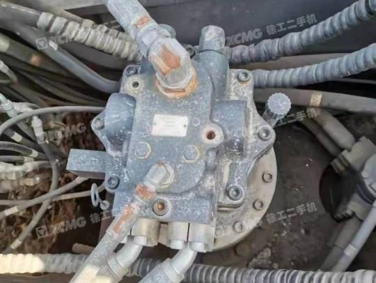 斗山DX380履带式挖掘机