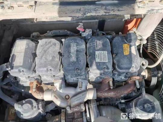 斗山DX380履带式挖掘机