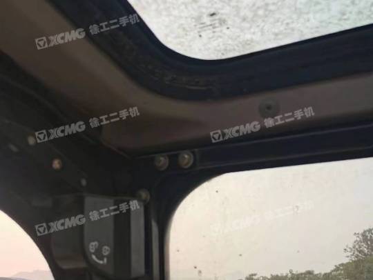 三一重工SY245履带式挖掘机