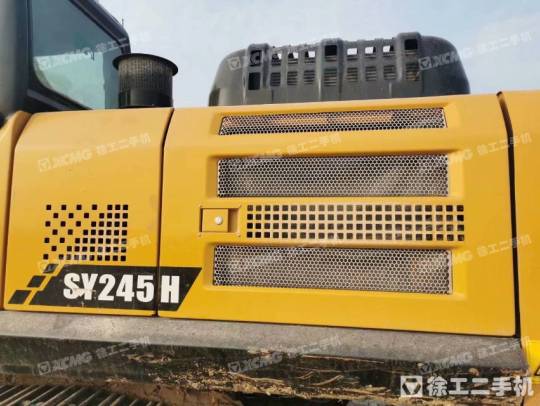 三一重工SY245履带式挖掘机