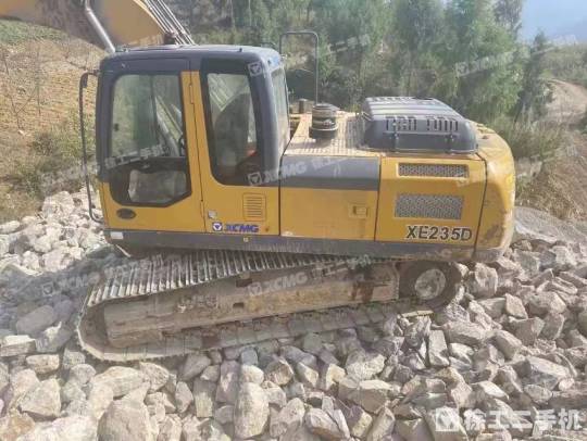 徐工XE200D履帶式挖掘機