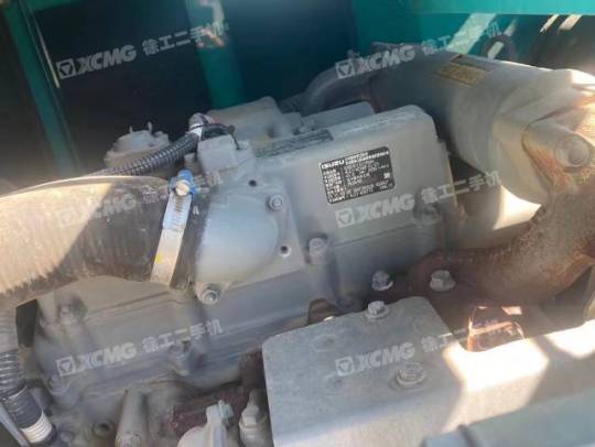 神钢SK75履带式挖掘机