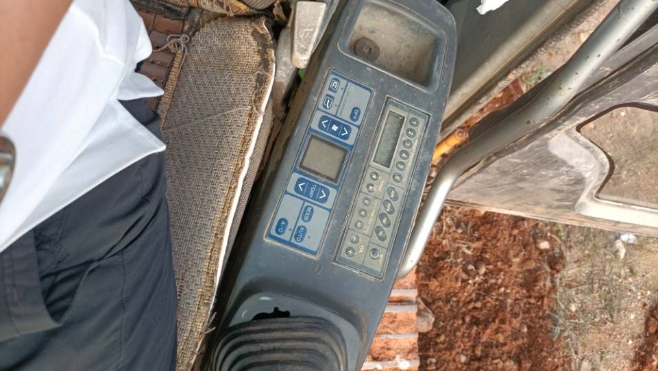 三一重工SY215履帶式挖掘機