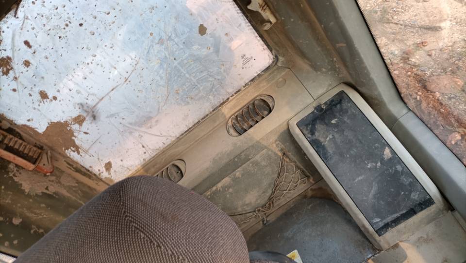 三一重工SY215履帶式挖掘機