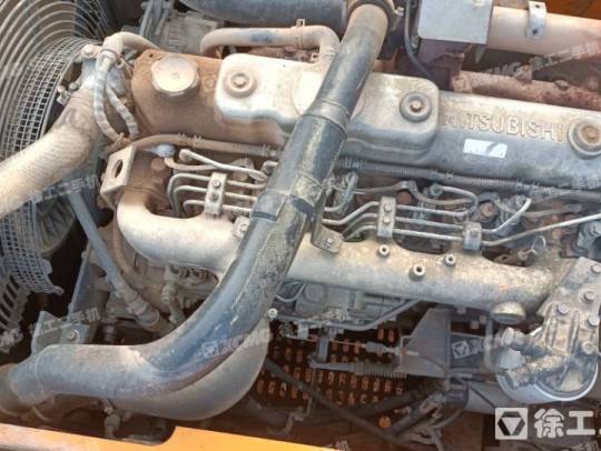 三一重工SY215履带式挖掘机