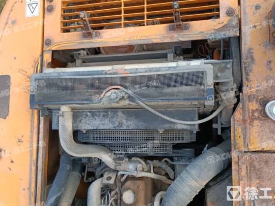 三一重工SY215履带式挖掘机