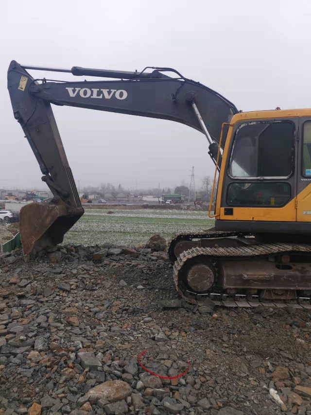 沃爾沃EC210履帶式挖掘機
