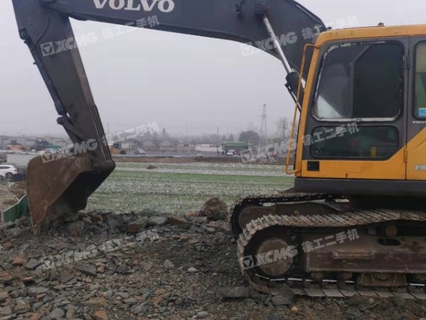 沃爾沃EC210履帶式挖掘機