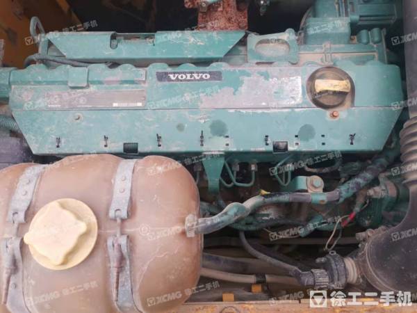 沃爾沃EC210履帶式挖掘機