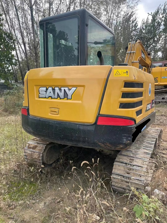 三一重工SY55履帶式挖掘機(jī)