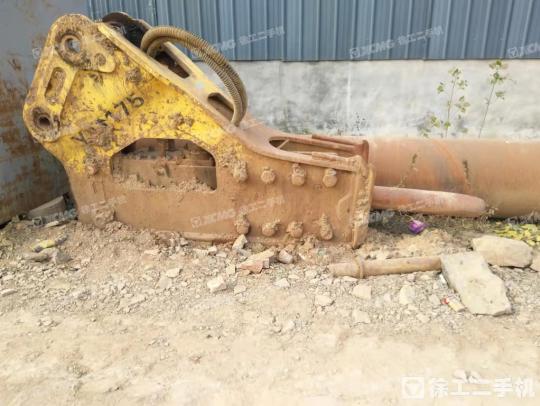 三一重工SY375履带式挖掘机