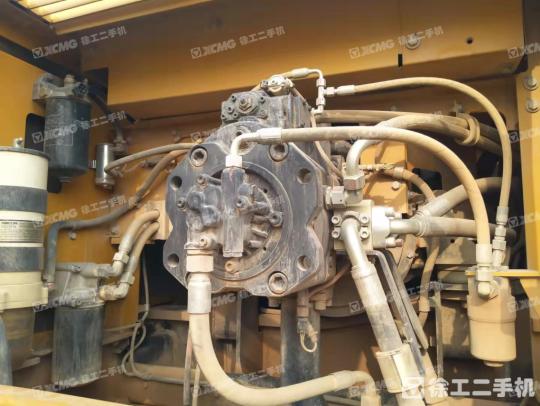 三一重工SY375履带式挖掘机