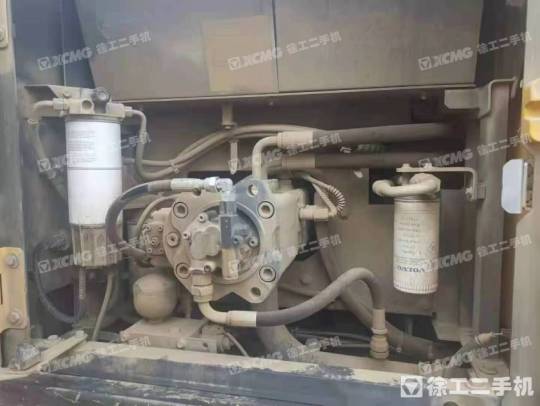 沃尔沃EC210履带式挖掘机