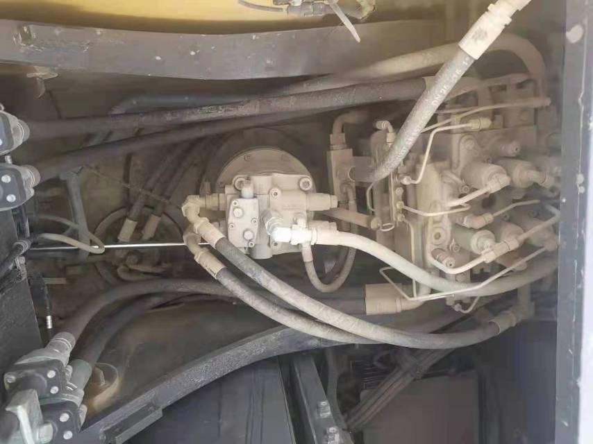 沃爾沃EC210履帶式挖掘機(jī)