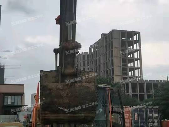 沃尔沃EC210履带式挖掘机