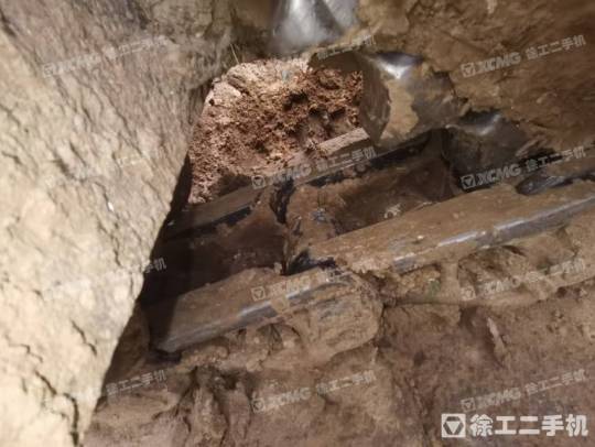 三一重工SY215履帶式挖掘機(jī)