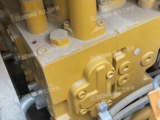 三一重工SY215履帶式挖掘機(jī)