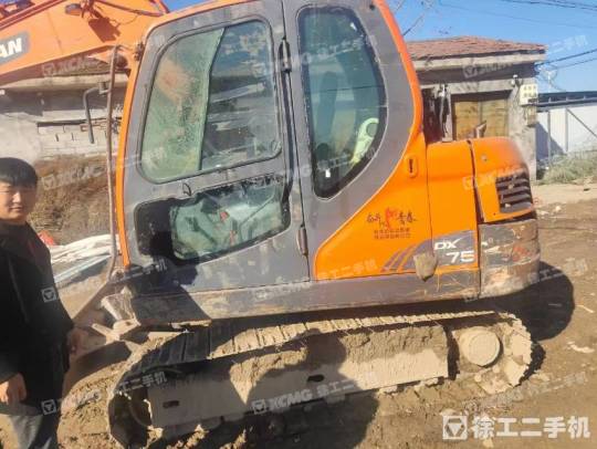 斗山DX75履帶式挖掘機