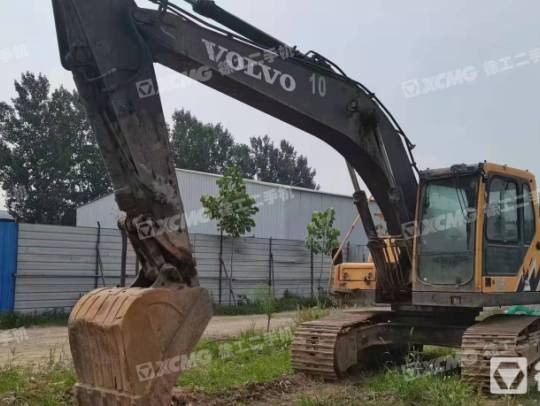 沃尔沃EC210履带式挖掘机