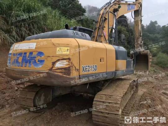 徐工XE215D履带式挖掘机