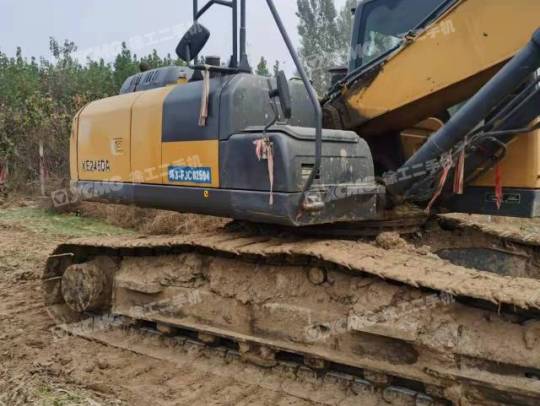 徐工XE200D履带式挖掘机