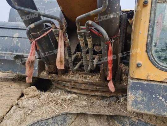 徐工XE200D履带式挖掘机