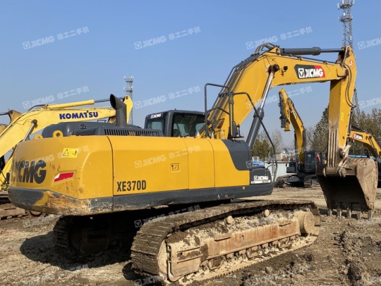 徐工XE370D履带式挖掘机