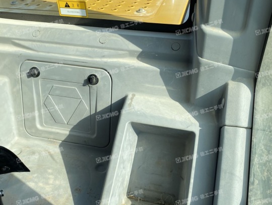 徐工XE370D履带式挖掘机