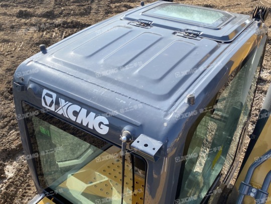 徐工XE370D履带式挖掘机