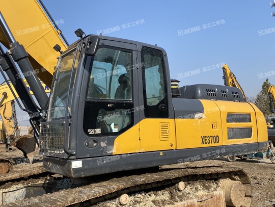 徐工XE370D履带式挖掘机