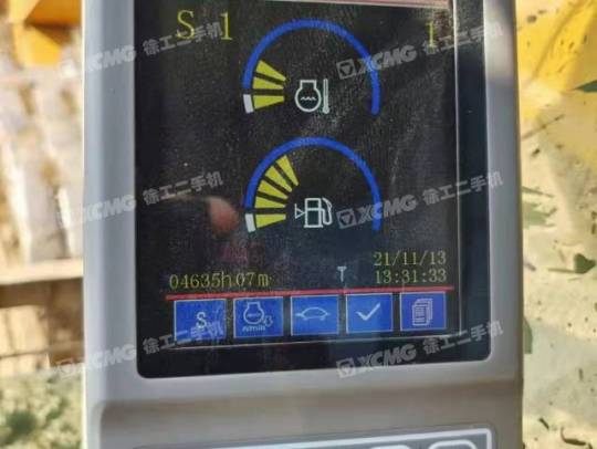 三一重工SY215履帶式挖掘機