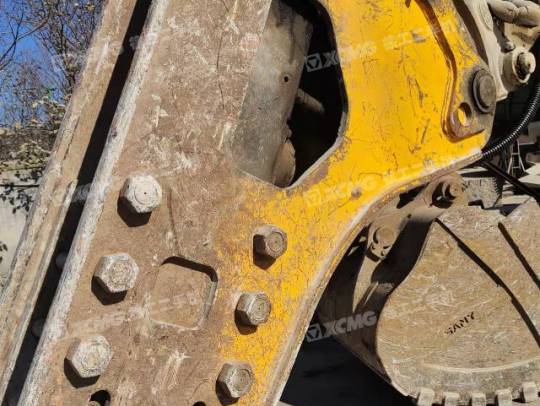 三一重工SY365履带式挖掘机