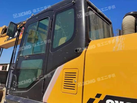 三一重工SY365履带式挖掘机