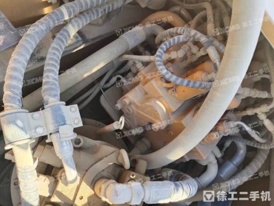 三一重工SY365履带式挖掘机