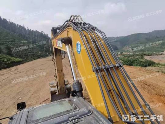 徐工XE370D履带式挖掘机