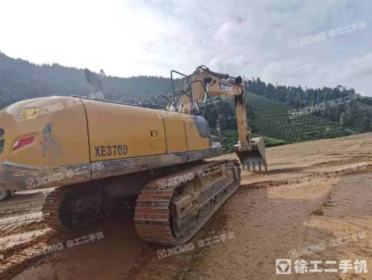 徐工XE370D履带式挖掘机