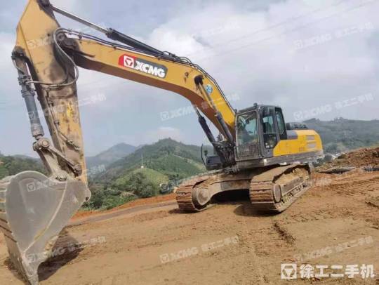 徐工XE370D履带式挖掘机