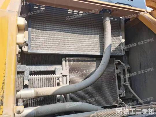 徐工XE370D履带式挖掘机