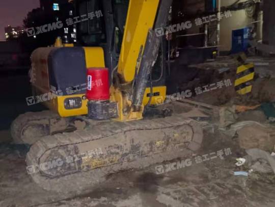 徐工XE60DA履带式挖掘机