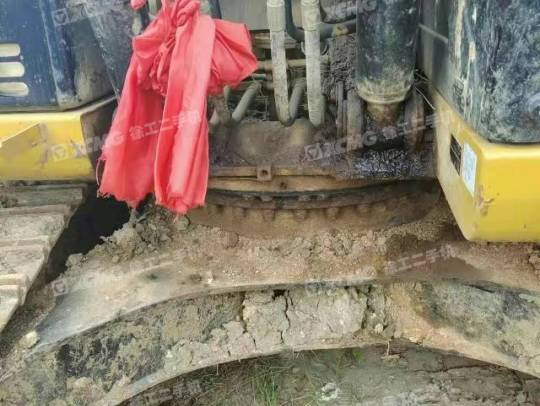 卡特彼勒320D2履带式挖掘机