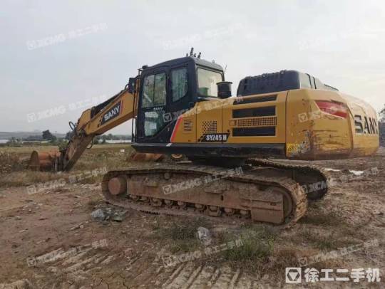 三一重工SY245履带式挖掘机