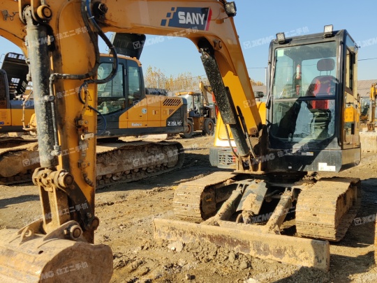 三一重工SY55履带式挖掘机