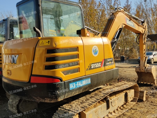 三一重工SY55履带式挖掘机
