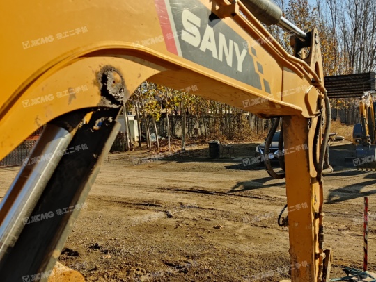 三一重工SY55履带式挖掘机