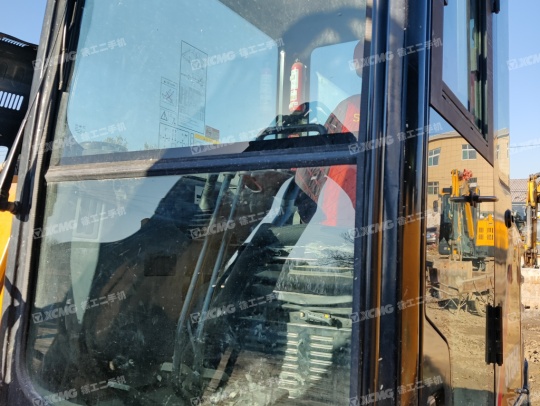 三一重工SY55履带式挖掘机